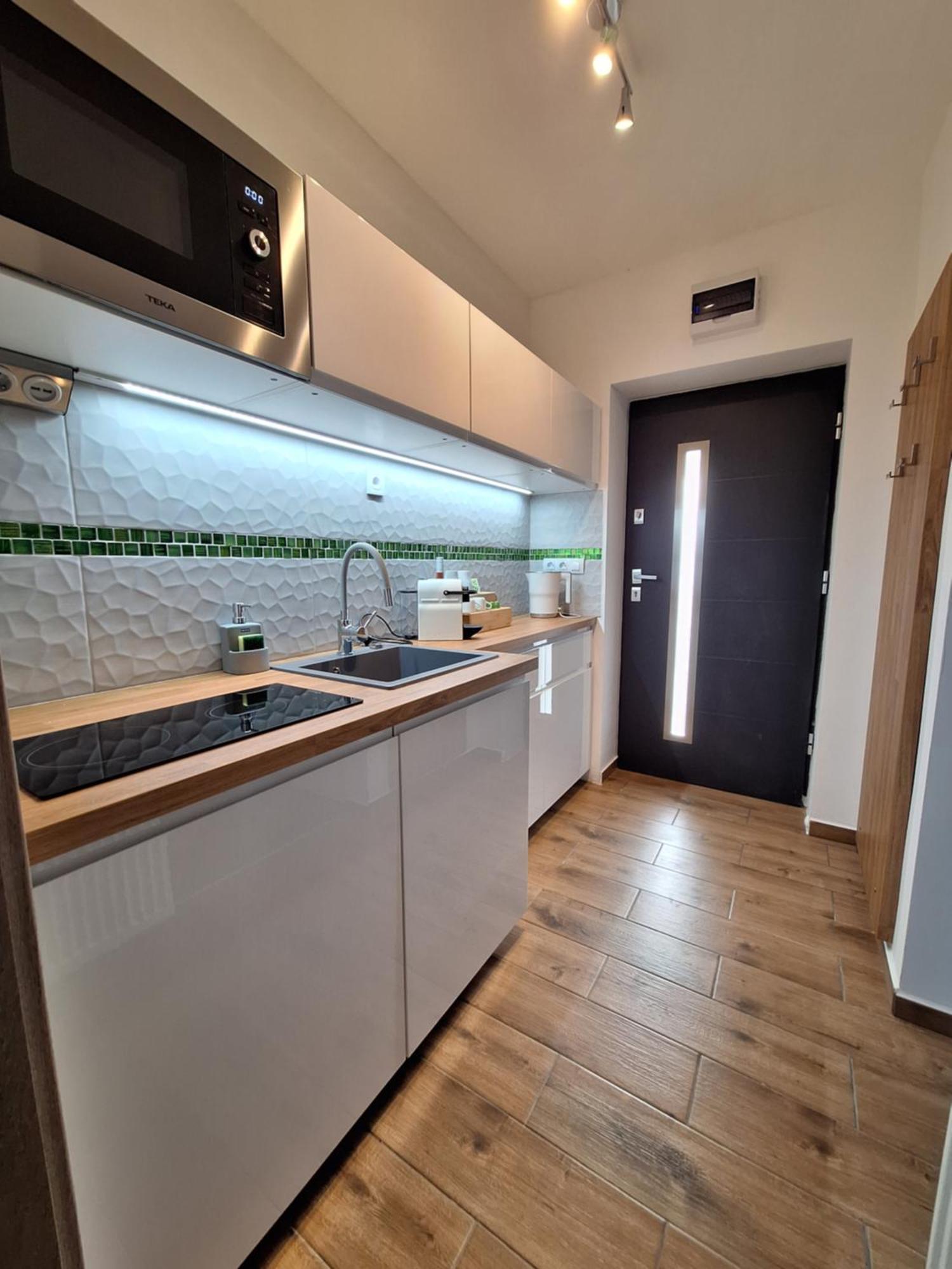 Happy Home Apartman Miskolc Buitenkant foto