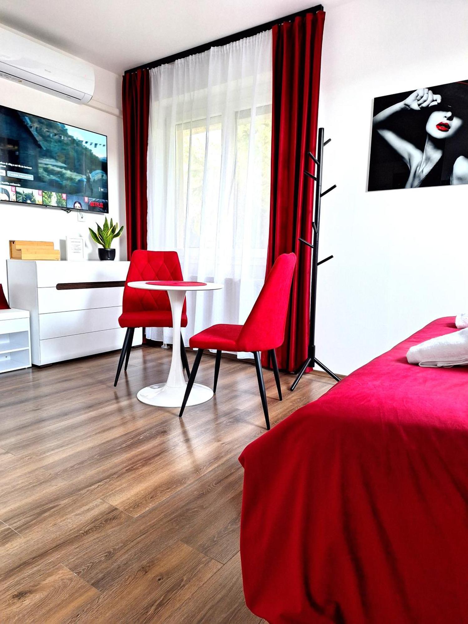 Happy Home Apartman Miskolc Buitenkant foto