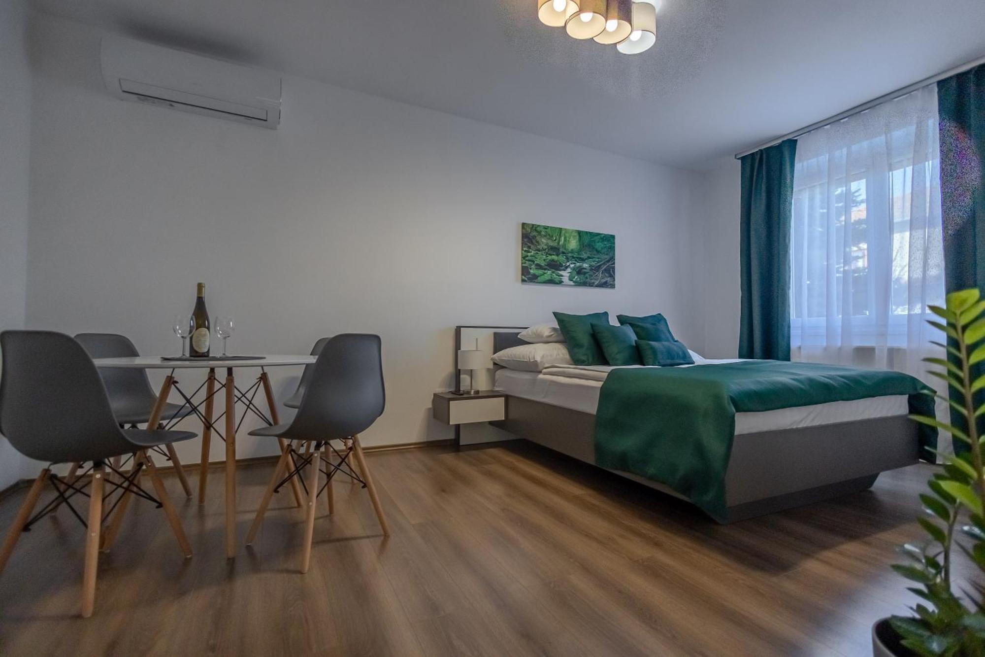 Happy Home Apartman Miskolc Buitenkant foto